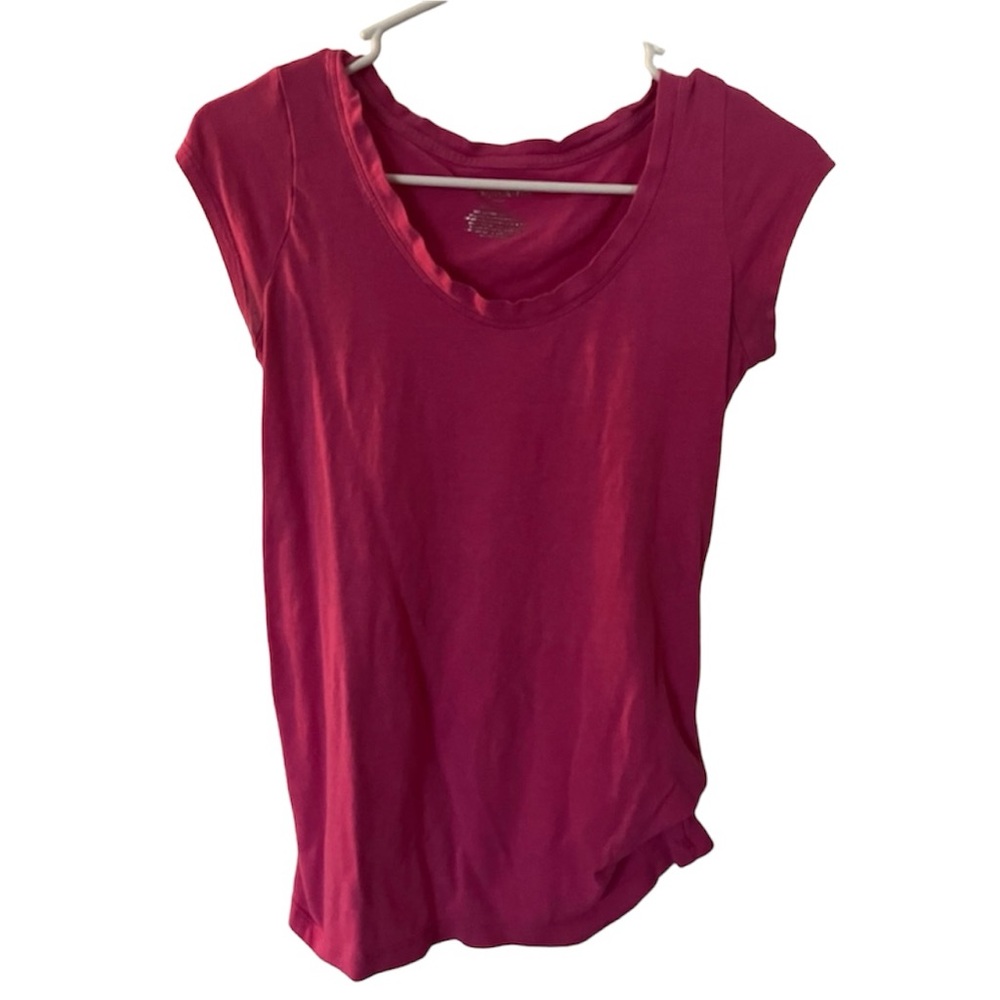 Liz Lange Maternity Pink T-Shirt